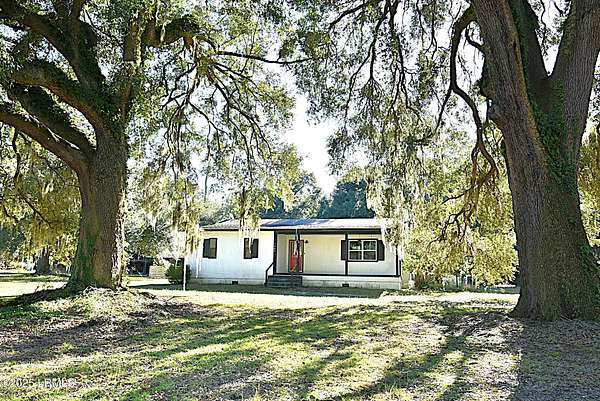 1.54 Acres of Residential Land with Home for Sale in Varnville, South Carolina