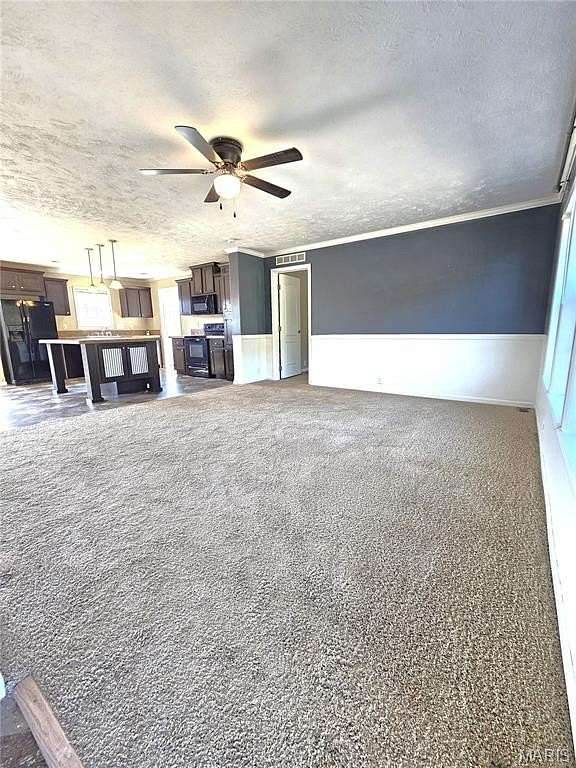 6.17 Acres of Residential Land with Home for Sale in Fulton, Missouri