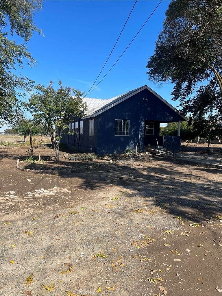 3.79 Acres of Residential Land with Home for Sale in Merced, California