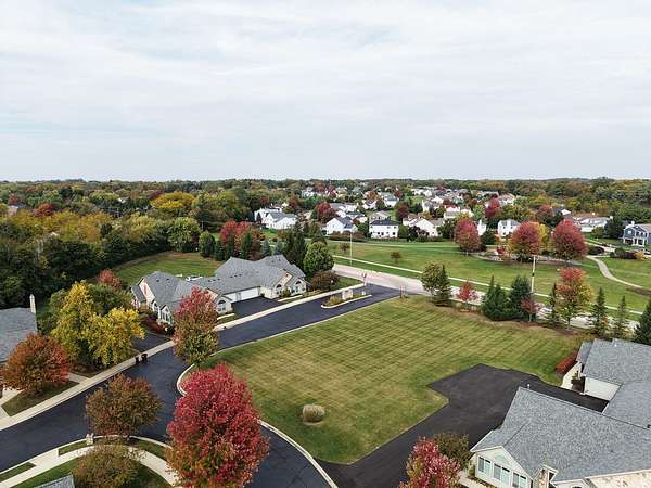 0.32 Acres of Residential Land for Sale in Woodstock, Illinois