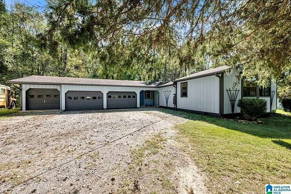 9.5 Acres of Residential Land with Home for Sale in Odenville, Alabama