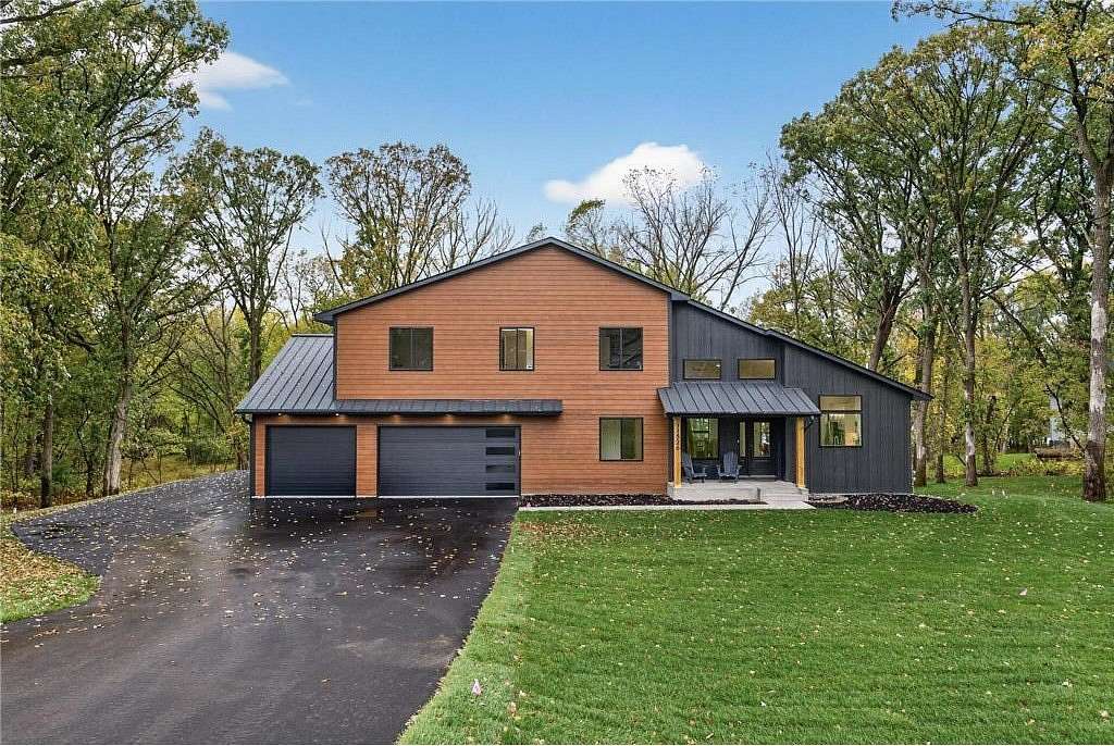 2.3 Acres of Residential Land with Home for Sale in Palmer Township, Minnesota