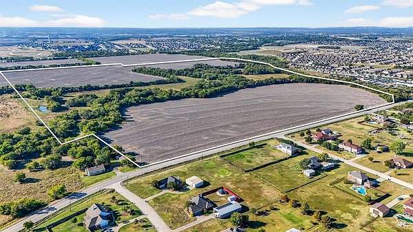 133 Acres of Mixed-Use Land for Sale in Nevada, Texas