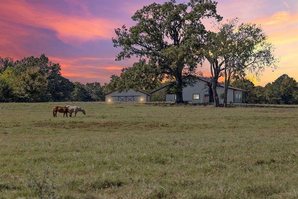 229 Acres of Improved Land for Sale in Mount Vernon, Texas