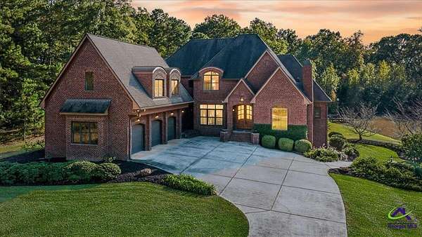 15 Acres of Recreational Land with Home for Sale in Byron, Georgia