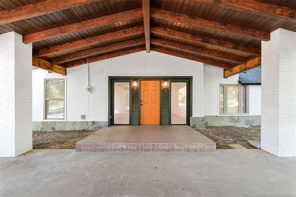 1.8 Acres of Residential Land with Home for Sale in Bonham, Texas