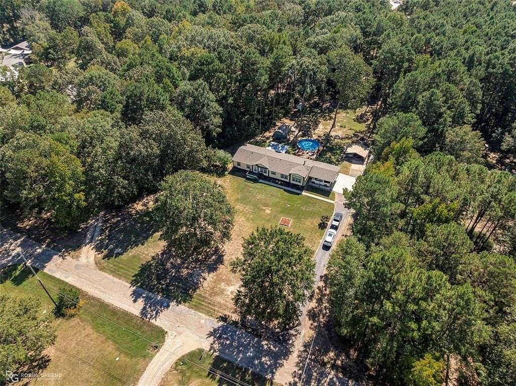 2 Acres of Residential Land with Home for Sale in Shreveport, Louisiana