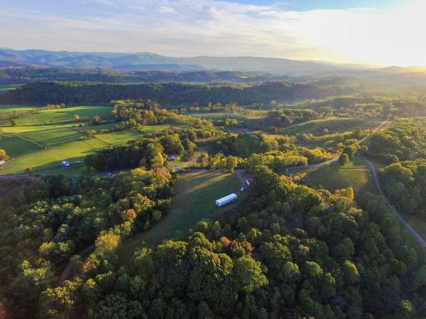 21.5 Acres of Land with Home for Sale in Crockett, Virginia