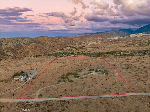 20 Acres of Land with Home for Sale in Juniper Hills, California