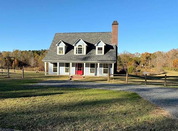 6.64 Acres of Residential Land with Home for Sale in Keithville, Louisiana