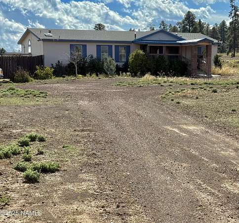 2.29 Acres of Residential Land with Home for Sale in Flagstaff, Arizona