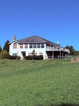 2.75 Acres of Residential Land with Home for Sale in Fredericktown, Ohio