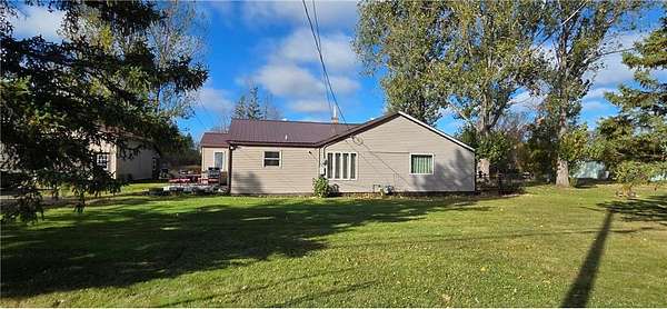 5.19 Acres of Residential Land with Home for Sale in International Falls, Minnesota