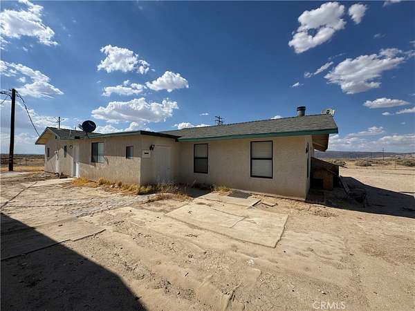 20 Acres of Land with Home for Sale in Hinkley, California
