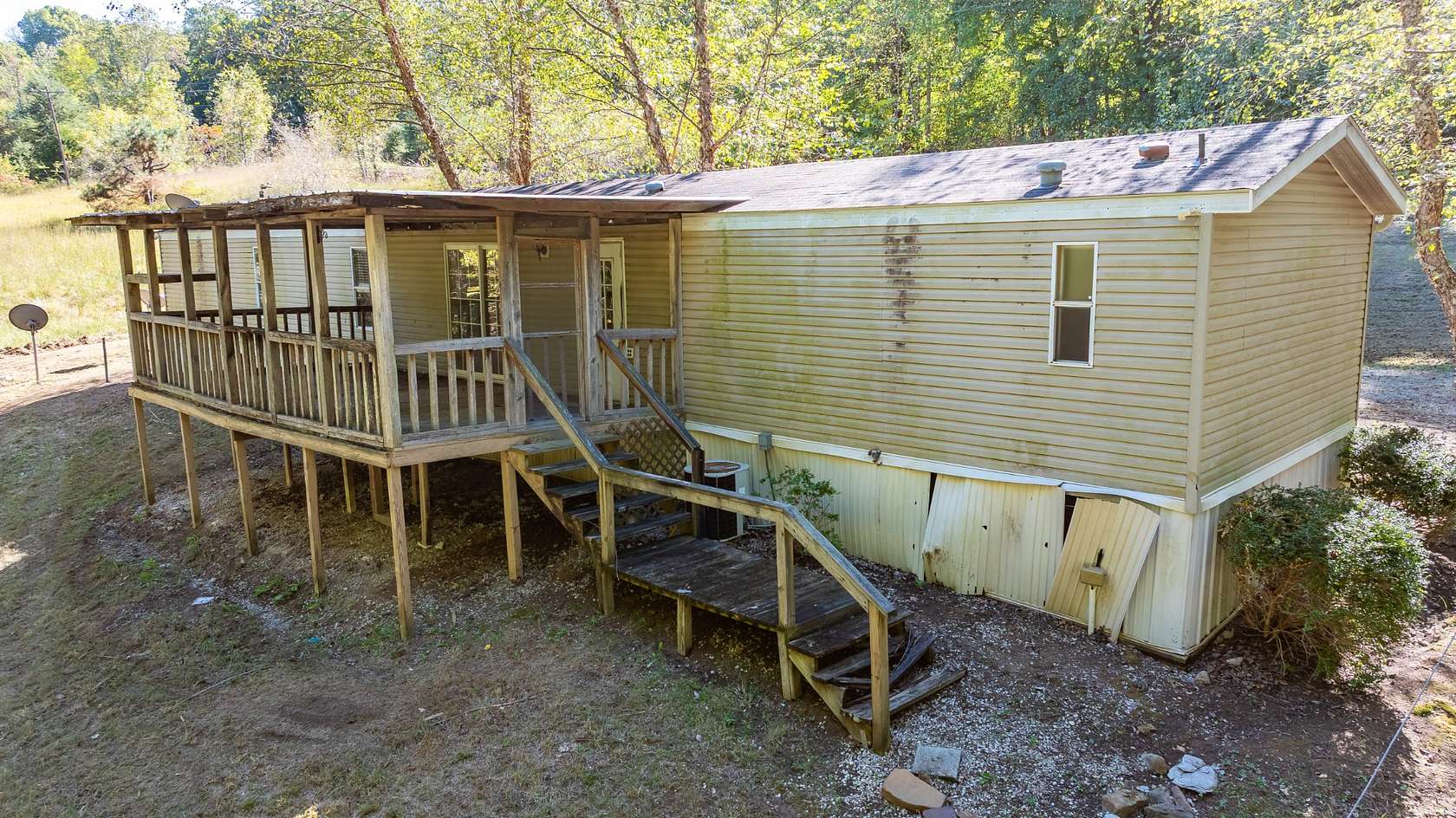 3 Acres of Residential Land with Home for Auction in Elkton, Kentucky