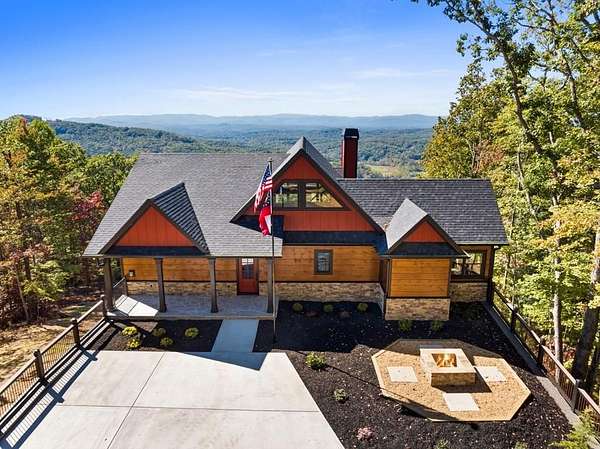 2.39 Acres of Residential Land with Home for Sale in Mineral Bluff, Georgia