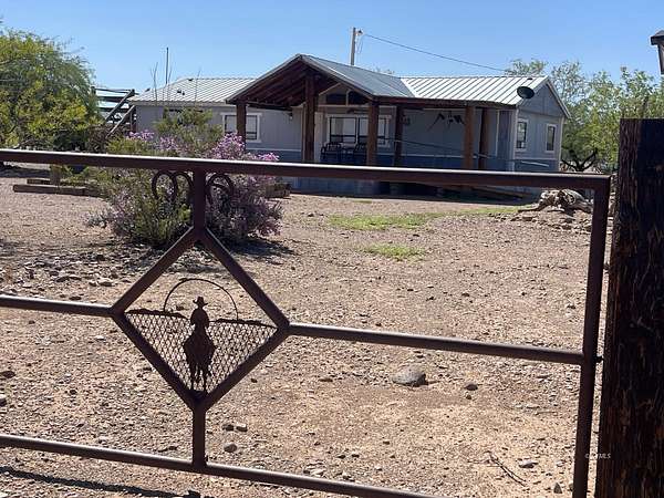 8.73 Acres of Land with Home for Sale in Safford, Arizona
