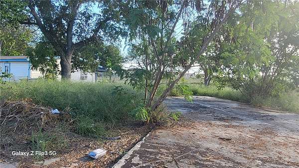 0.27 Acres of Mixed-Use Land for Sale in Corpus Christi, Texas