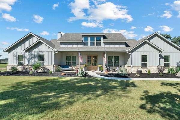 2 Acres of Residential Land with Home for Sale in Weatherford, Texas