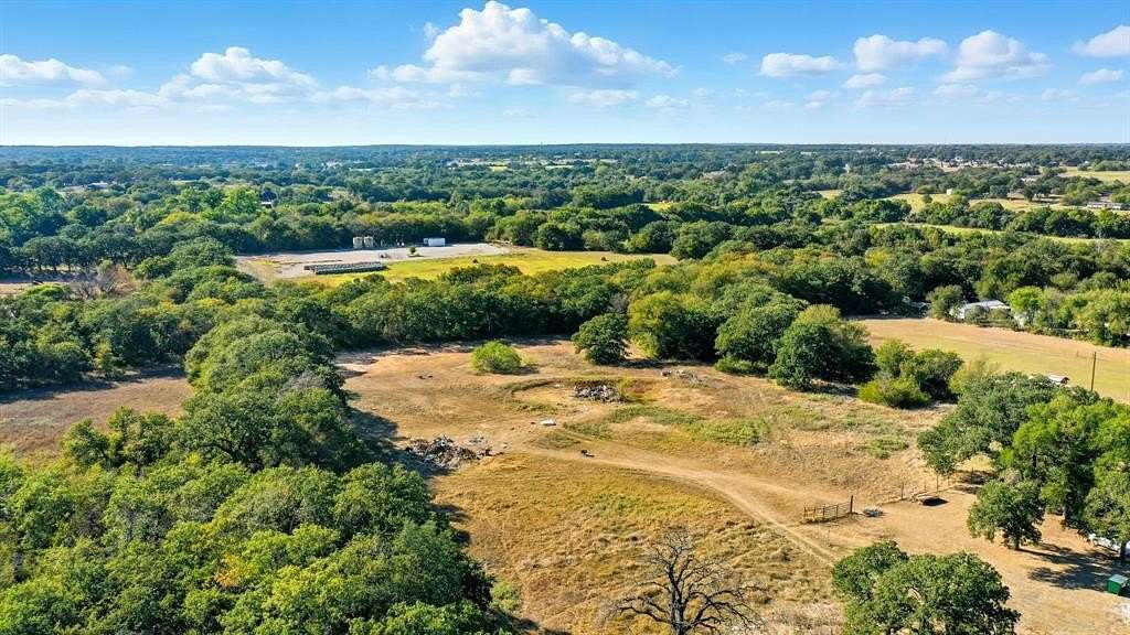 4.7 Acres of Improved Residential Land for Sale in Azle, Texas