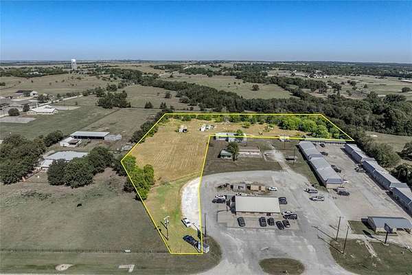 4.8 Acres of Commercial Land for Sale in Gainesville, Texas