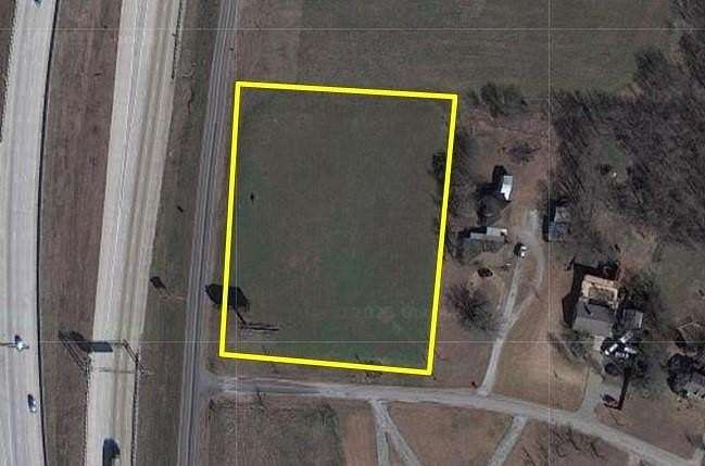 2.84 Acres of Commercial Land for Sale in Corsicana, Texas