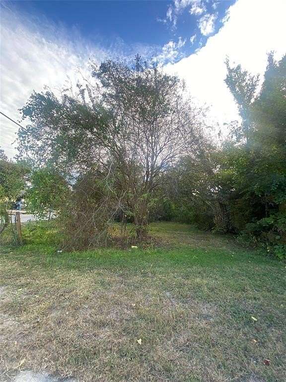 1.58 Acres of Mixed-Use Land for Sale in Houston, Texas