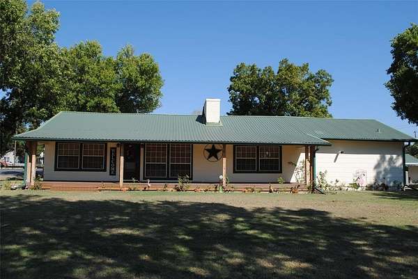 1.85 Acres of Residential Land with Home for Sale in Comanche, Texas