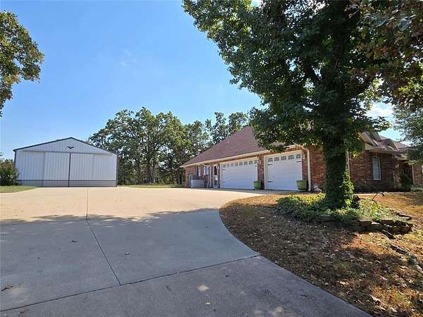 5.1 Acres of Residential Land with Home for Sale in Choctaw, Oklahoma