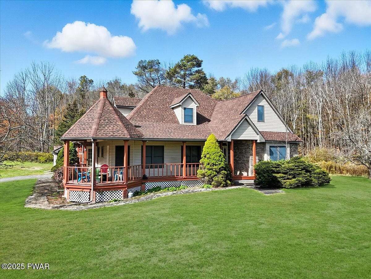 18.7 Acres of Recreational Land with Home for Sale in Lakewood, Pennsylvania