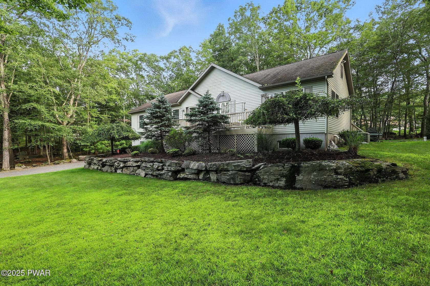 1.58 Acres of Residential Land with Home for Sale in Milford, Pennsylvania