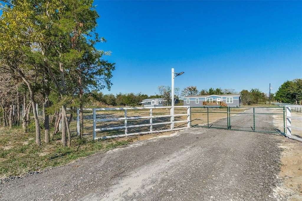 1.84 Acres of Residential Land with Home for Sale in Chatfield, Texas