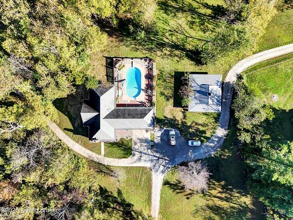 5.38 Acres of Residential Land with Home for Sale in Louisville, Kentucky