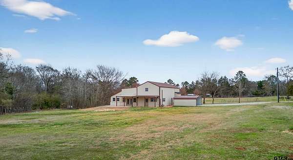 10 Acres of Residential Land with Home for Sale in Tyler, Texas