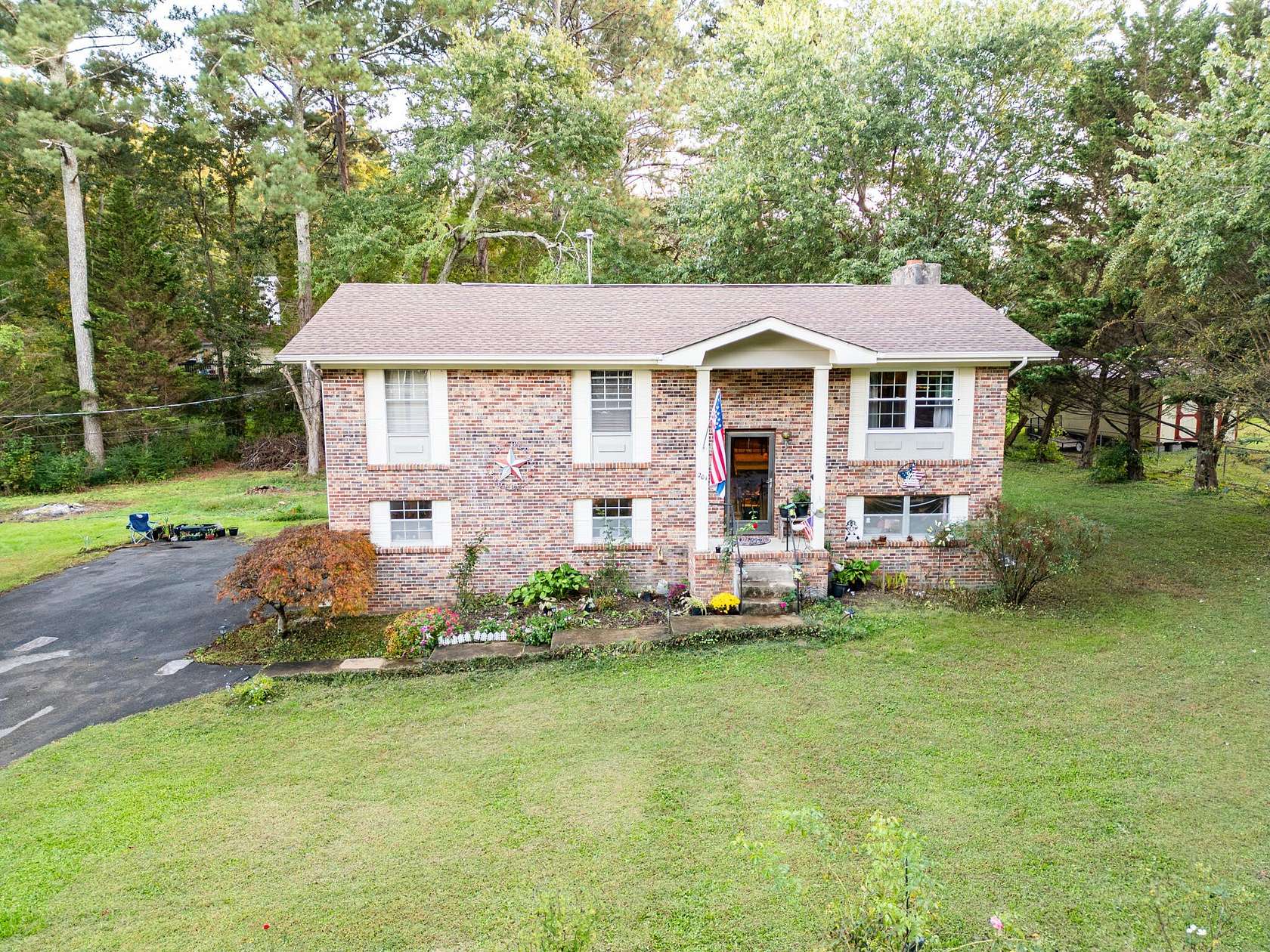 2 Acres of Residential Land with Home for Sale in Rossville, Georgia