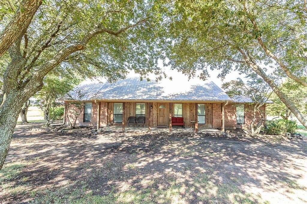 5 Acres of Land with Home for Sale in Kaufman, Texas