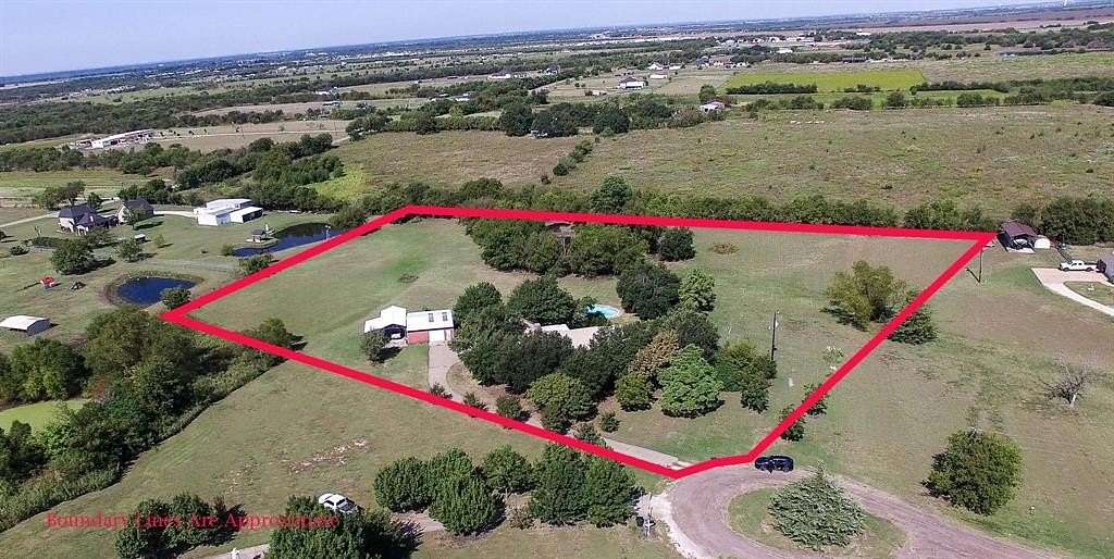 5 Acres of Residential Land with Home for Sale in Kaufman, Texas