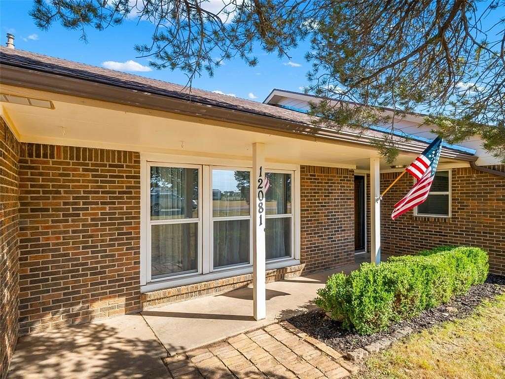 5 Acres of Residential Land with Home for Sale in Amarillo, Texas