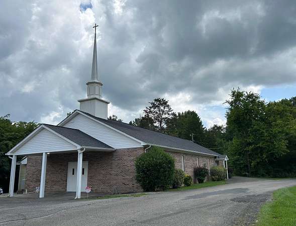 1.5 Acres of Improved Residential Land for Sale in Tellico Plains, Tennessee