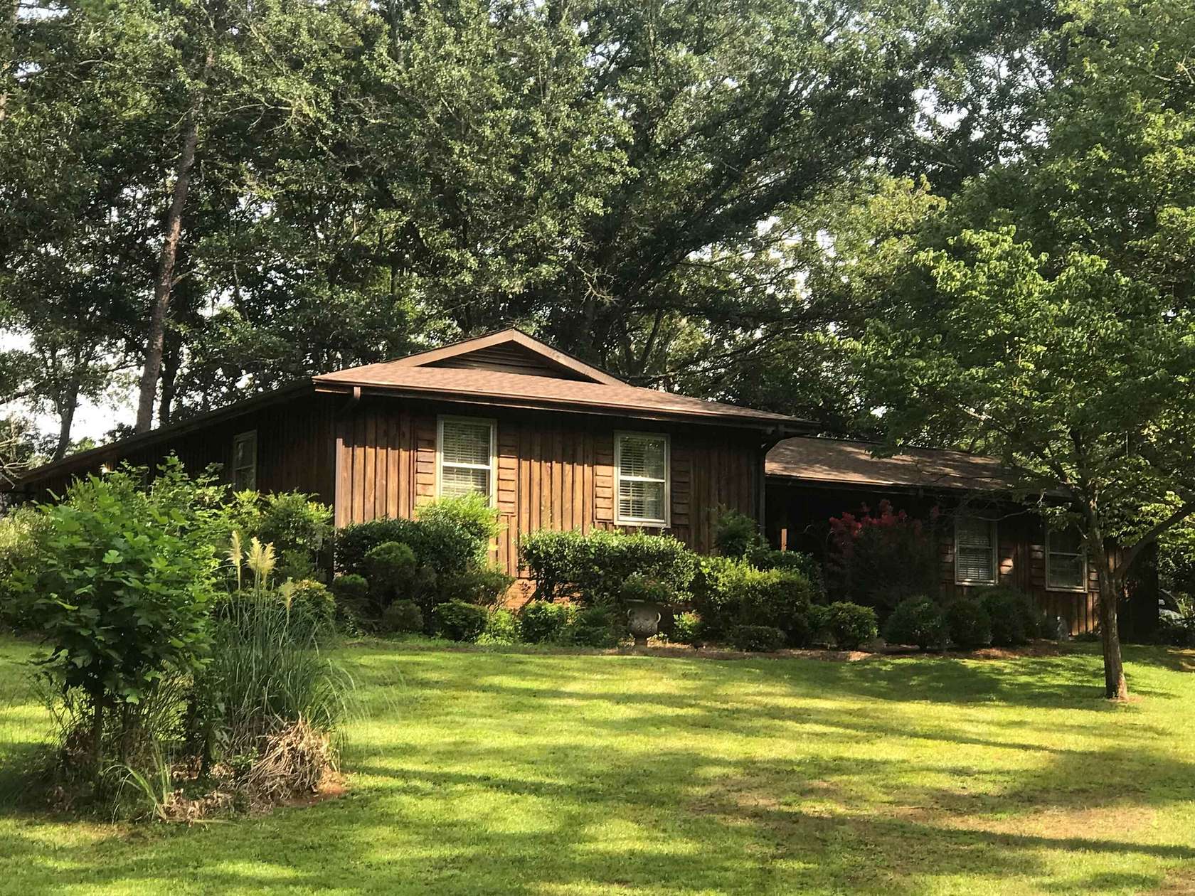 9 Acres of Residential Land with Home for Sale in Chesnee, South Carolina