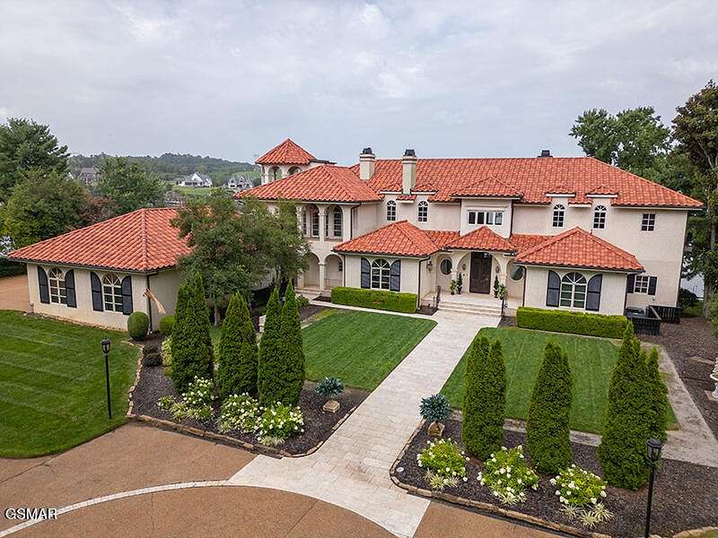 3.16 Acres of Land with Home for Sale in Knoxville, Tennessee