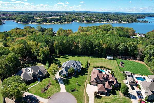 1.85 Acres of Residential Land with Home for Sale in Mooresville, North Carolina