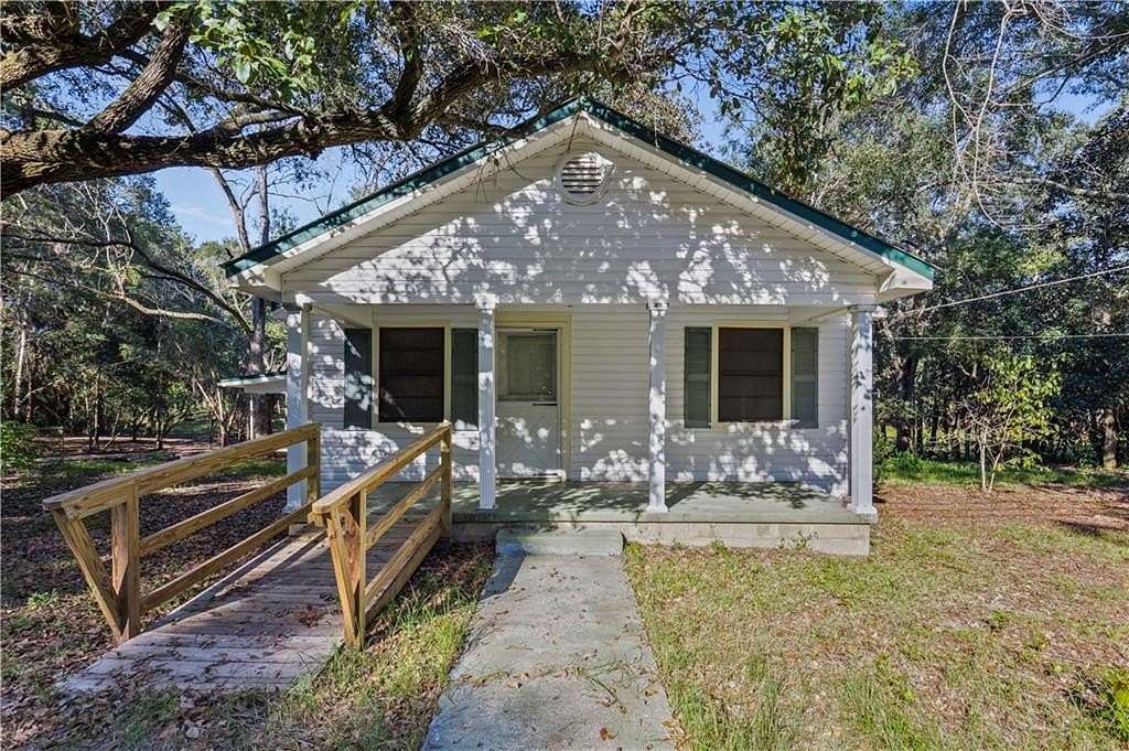 9.9 Acres of Residential Land with Home for Sale in Semmes, Alabama