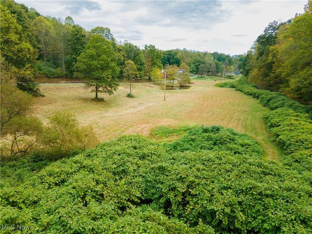 7 Acres of Residential Land for Auction in Millersburg, Ohio