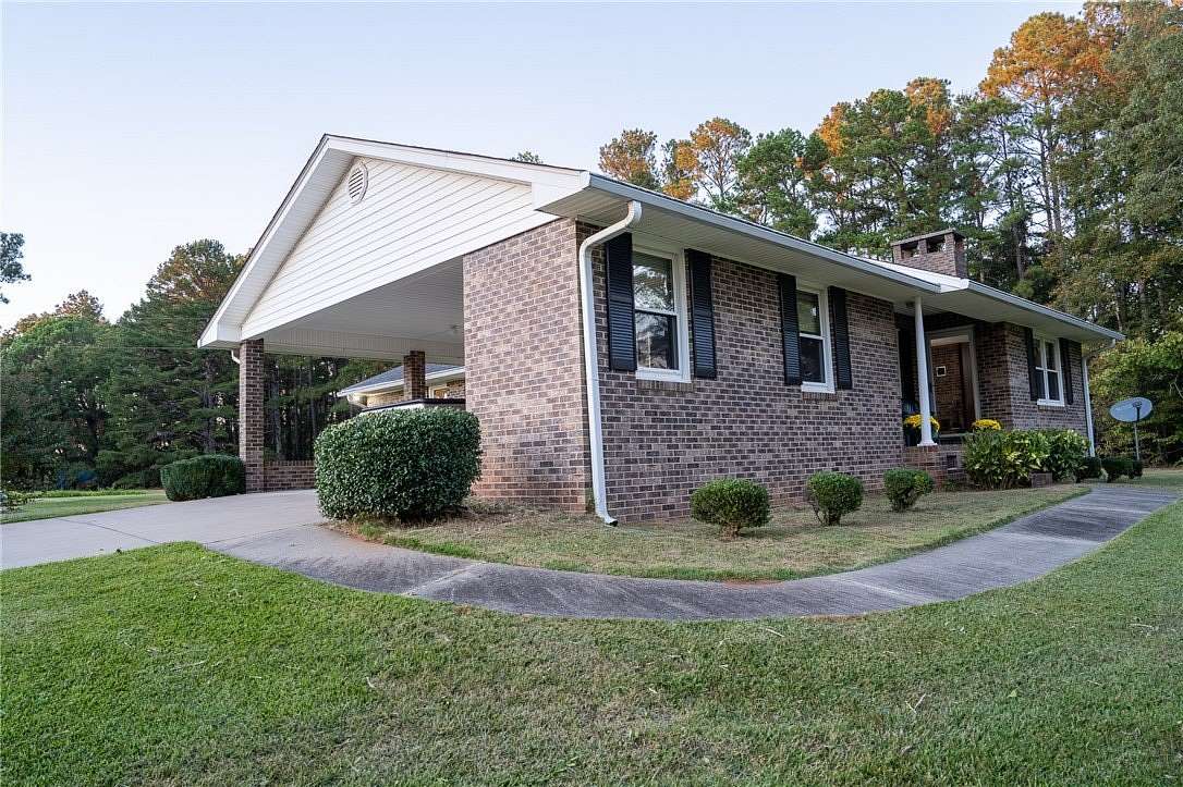 2 Acres of Residential Land with Home for Sale in Walhalla, South Carolina