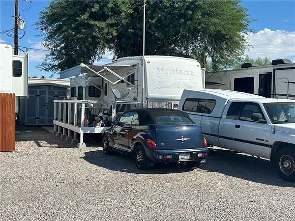 Land with Home for Sale in Bullhead City, Arizona