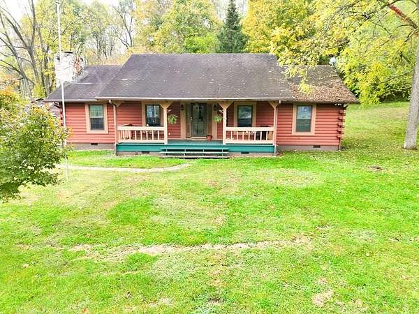 4.2 Acres of Residential Land with Home for Sale in Pounding Mill, Virginia