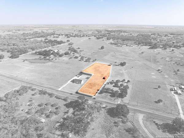 2 Acres of Residential Land for Sale in Stockdale, Texas