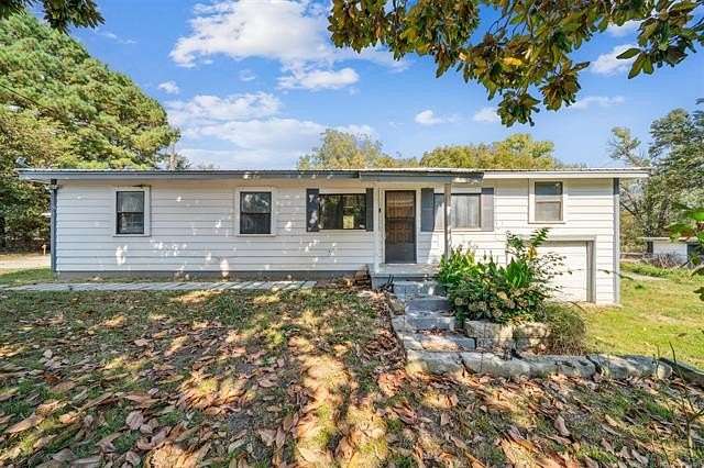 0.5 Acres of Residential Land with Home for Sale in Fort Gibson, Oklahoma