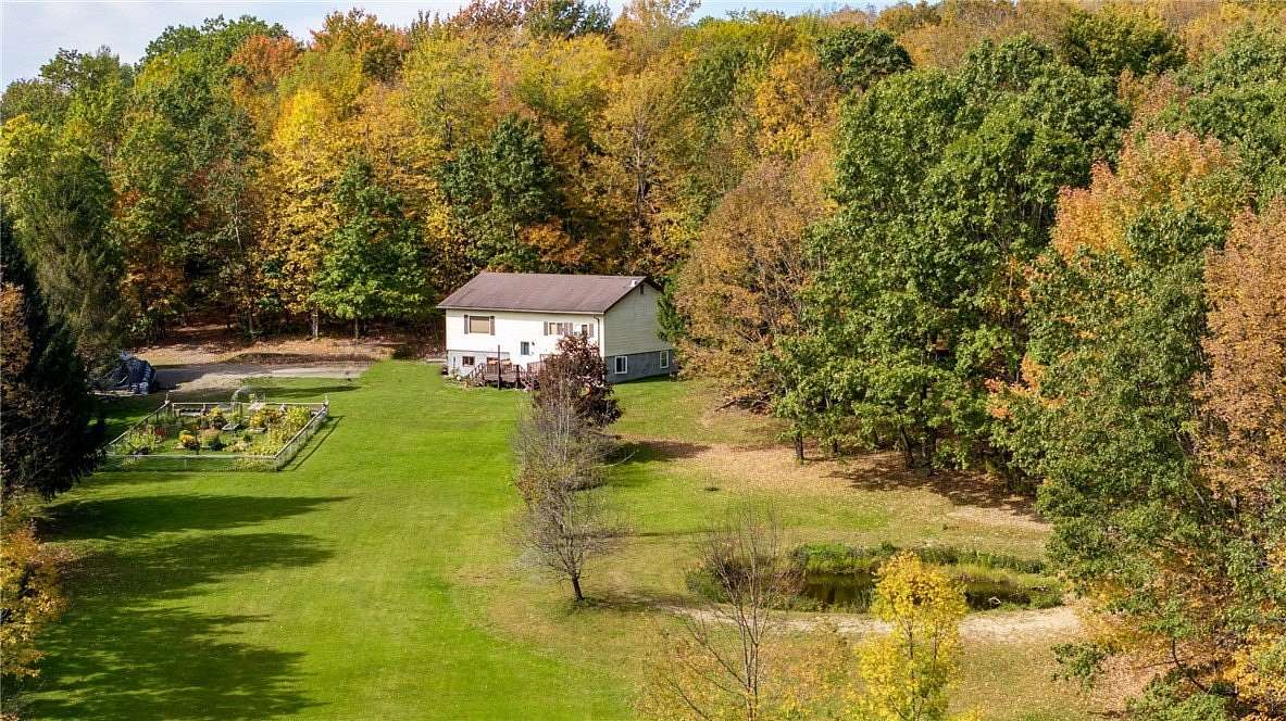 10 Acres of Residential Land with Home for Sale in Sherburne, New York